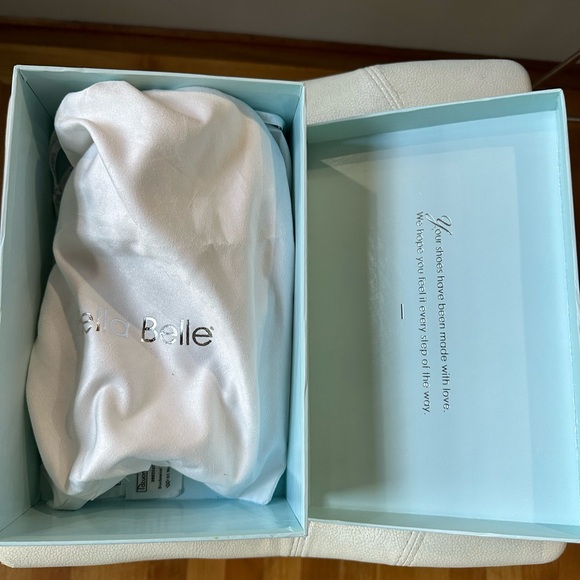 Bella Belle Bridal Shoe Size 9.5. Lightly worn! - Picture 9 of 9